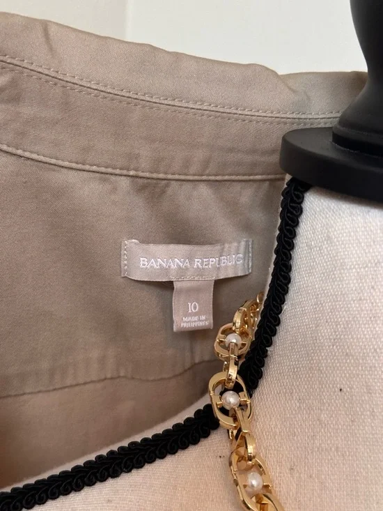 Banana Republic Sleeveless Trench Dress (belt & necklace NOT INCLUDED) - Picture 6 of 7